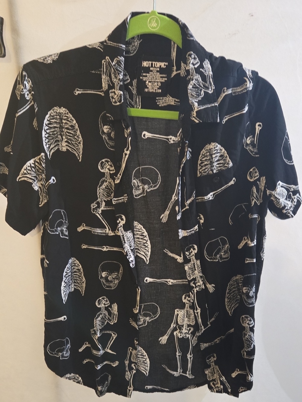 Hot Topic Black Short-Sleeve Button-Up Shirt with White Skeleton Print